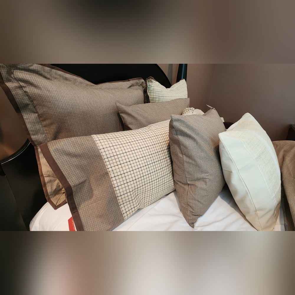 Queen bedding set